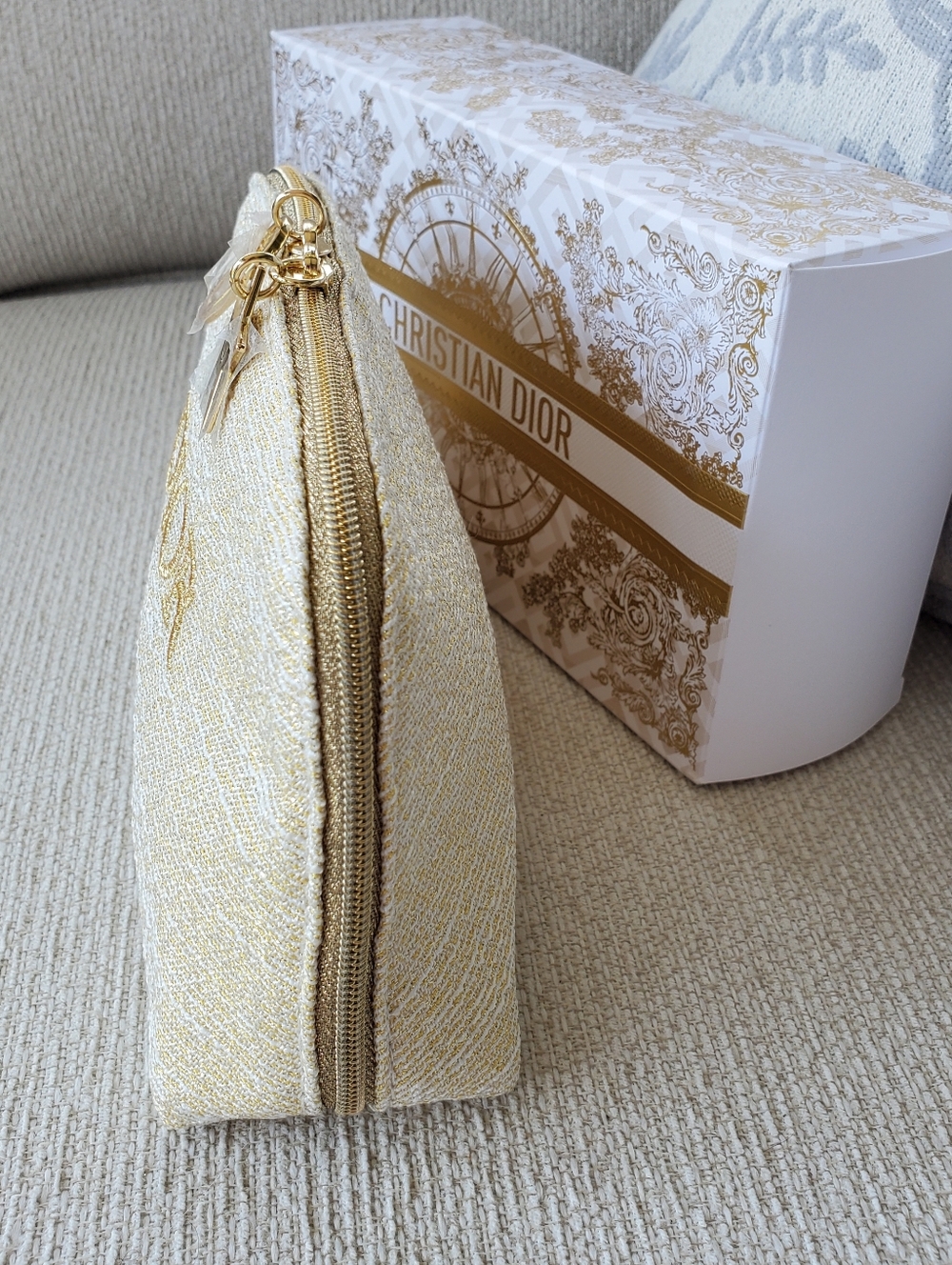 New In Box Authentic Christian Dior Gold Trousse Pouch Makeup Bag - Picture 5 of 13